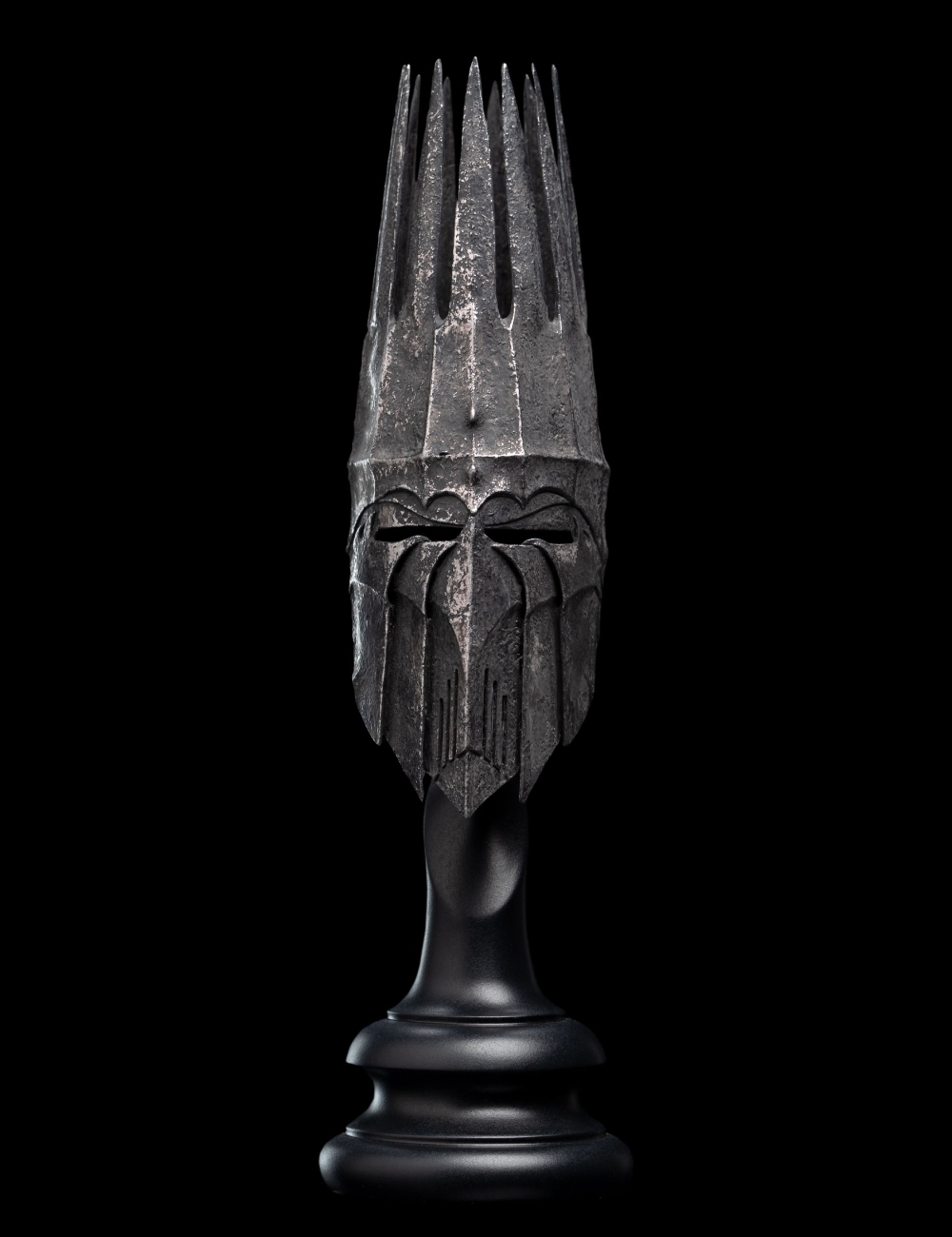 replicas-down-scaled-helmet-of-the-witch-king-alternative-concept-lord