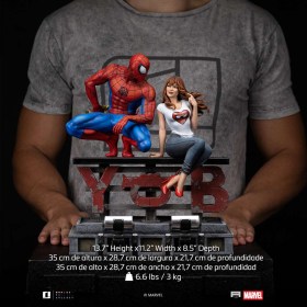 Spider-Man and Mary Jane Diorama Art 1/6 Scale Statue by Iron Studios