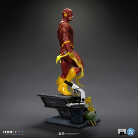 Flash DC Comics Legacy Replica 1/4 Statue by Iron Studios