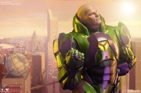 DC Comics: Lex Luthor Premium Format Figure by Sideshow