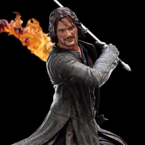 Aragorn The Lord of the Rings Figures of Fandom PVC Statue by Weta