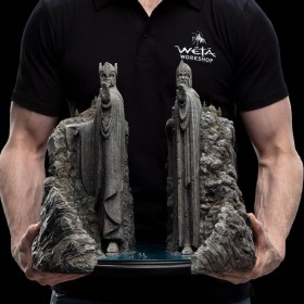 The Argonath The Lord Of The Rings Environment Limited Edition by Weta