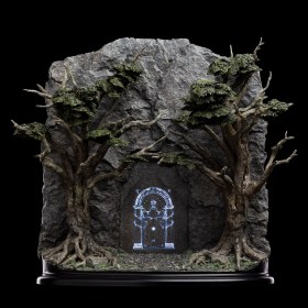 The Doors of Durin Environment Lord of the Rings Statue by Weta