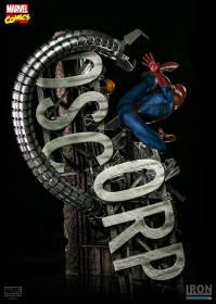 Spider-Man 1/4 Quarter Scale Legacy Statue by Iron Studios