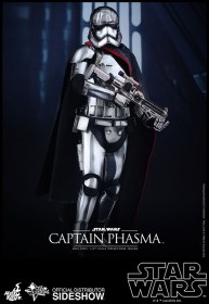 Captain Phasma Sixth Scale Figure by Hot Toys