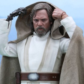 Luke Skywalker Sixth Scale Figure by Hot Toys