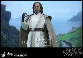 Luke Skywalker Sixth Scale Figure by Hot Toys