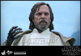 Luke Skywalker Sixth Scale Figure by Hot Toys