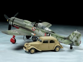 1/48 SCALE FOCKE-WULF Fw190 D-9 JV44 & CITROEN TRACTION 11CV STAFF CAR SET by Tamiya