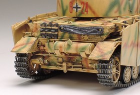 1/48 SCALE GERMAN TANK PANZERKAMPFWAGEN IV Ausf.H LATE PRODUCTION by Tamiya