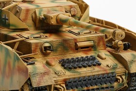 1/48 SCALE GERMAN TANK PANZERKAMPFWAGEN IV Ausf.H LATE PRODUCTION by Tamiya