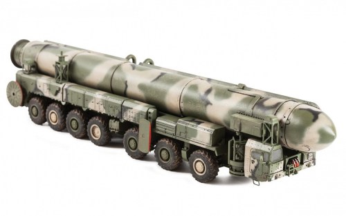 Russian intercontinental ballistic missile launcher "Topol" SS-25 "Sickler" by Zvezda