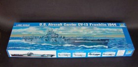 1/350 U.S. Aircraft Carrier CV-13 Franklin 1944 by Trumpeter