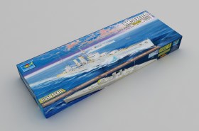1/350 HMS Exeter by Trumpeter