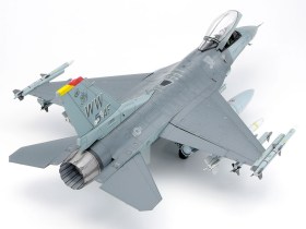 1/48 SCALE LOCKHEED MARTIN® F-16®CJ FIGHTING FALCON® by Tamiya