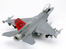 1/48 SCALE LOCKHEED MARTIN® F-16®C [BLOCK 25/32] FIGHTING FALCON® ANG by Tamiya