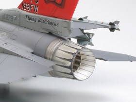 1/48 SCALE LOCKHEED MARTIN® F-16®C [BLOCK 25/32] FIGHTING FALCON® ANG by Tamiya