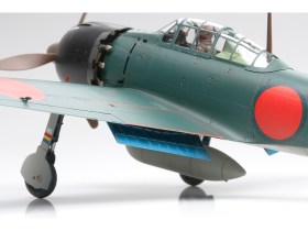 1/48 SCALE MITSUBISHI A6M5/5A ZERO (ZEKE) by Tamiya