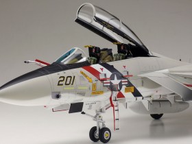1/48 SCALE GRUMMAN F-14A TOMCAT™ by Tamiya