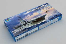1/700 USS Intrepid CVS-11 by Trumpeter
