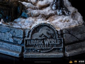 Blue and Beta Jurassic World Dominion Deluxe Art 1/10 Scale Statue by Iron Studios