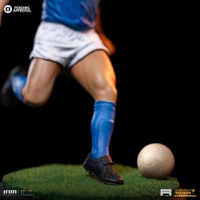 Diego Armando Maradona 1/10 Scale Statue by Iron Studios