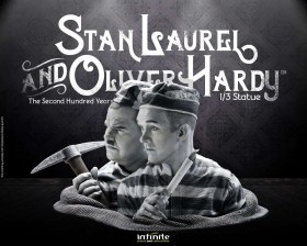 Stan Laurel & Oliver Hardy 1/3 Statue by Infinite Statue