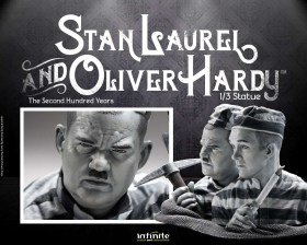 Stan Laurel & Oliver Hardy 1/3 Statue by Infinite Statue