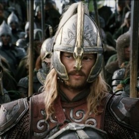 Helm of Eomer Lord of the Rings 1/1 Scale Replica by United Cutlery