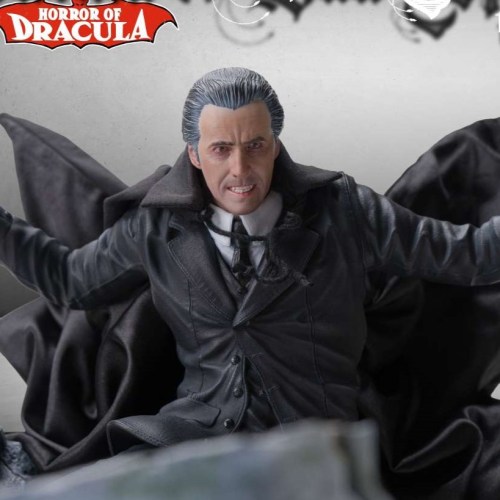 Dracula Vs Van Helsing Horror Of Dracula 1/6 Diorama by Infinite Statue