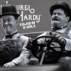 Ford T Laurel & hardy towed in a hole 1/12 scale by Infinite Statue