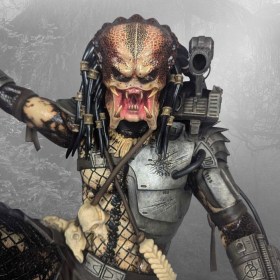 Jungle Hunter Predator 1/4 Statue by HCG