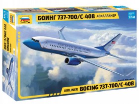 Airliner Boeing 737-700/C-40B by Zvezda