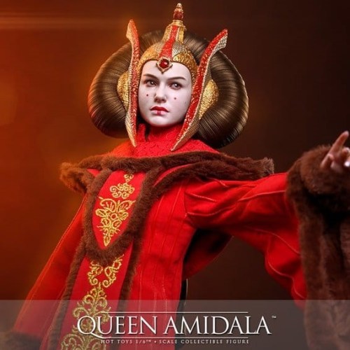 Queen Amidala Star Wars 1/6 Action Figure by Hot Toys
