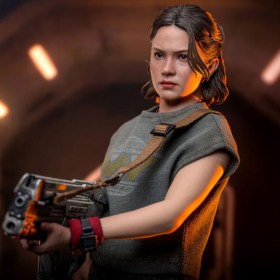 Rain Carradine Alien Romulus 1/6 Action Figure by Hot Toys