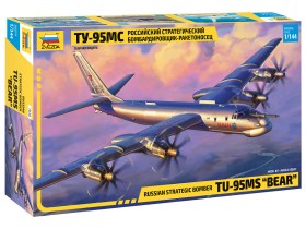 Russian strategic bomber TU-95MS BEAR by Zvezda