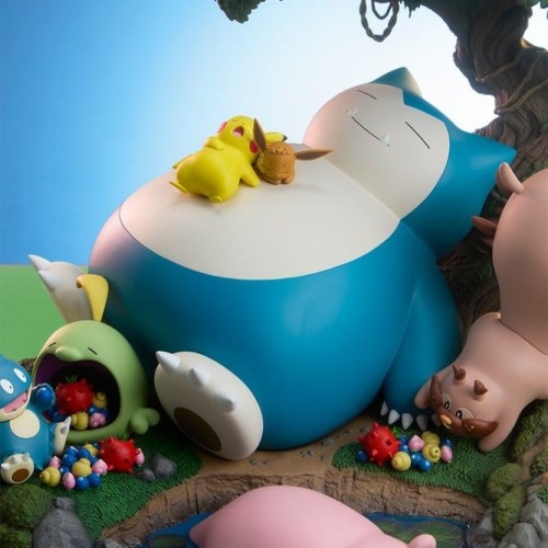 Snorlax Pokémon Diorama by Sideshow Collectibles