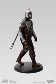 Din Djarin Star Wars The Mandalorian 1/5 Figure by Attakus