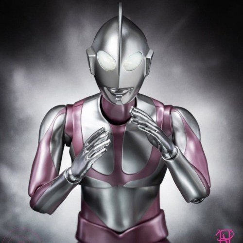 Ultraman (Phantaci Edition) Shin Ultraman FigZero Action Figure by ThreeZero