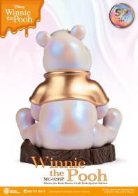 Winnie the Pooh Special Edition Disney Master Craft Statue by Beast Kingdom Toys