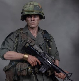 Sergeant Elias Platoon 1/6 Action Figure by Damtoys