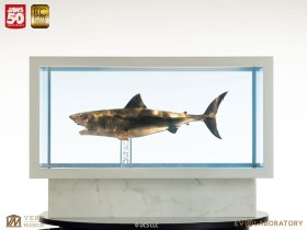 Jaws Bronze Jaws 1/18 Maquette by ECC