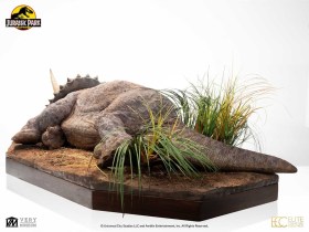 Sick Triceratops Jurassic Park 1/8 Maquette by ECC