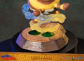 Banjo-Kazooie Statue Bee Banjo by First 4 Figures