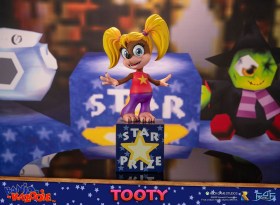 Tooty Banjo Kazooie Statue by First 4 Figures