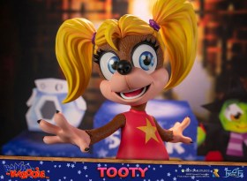 Tooty Banjo Kazooie Statue by First 4 Figures