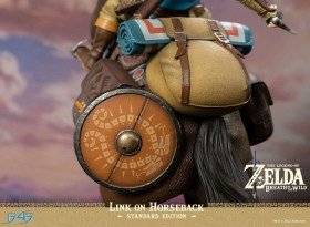 Link on Horseback The Legend of Zelda Breath of the Wild Statue by First 4 Figures