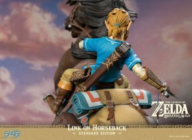 Link on Horseback The Legend of Zelda Breath of the Wild Statue by First 4 Figures