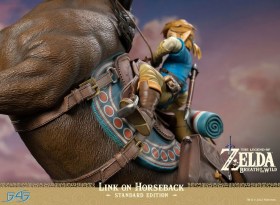 Link on Horseback The Legend of Zelda Breath of the Wild Statue by First 4 Figures