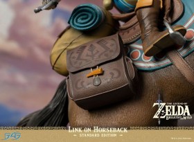 Link on Horseback The Legend of Zelda Breath of the Wild Statue by First 4 Figures